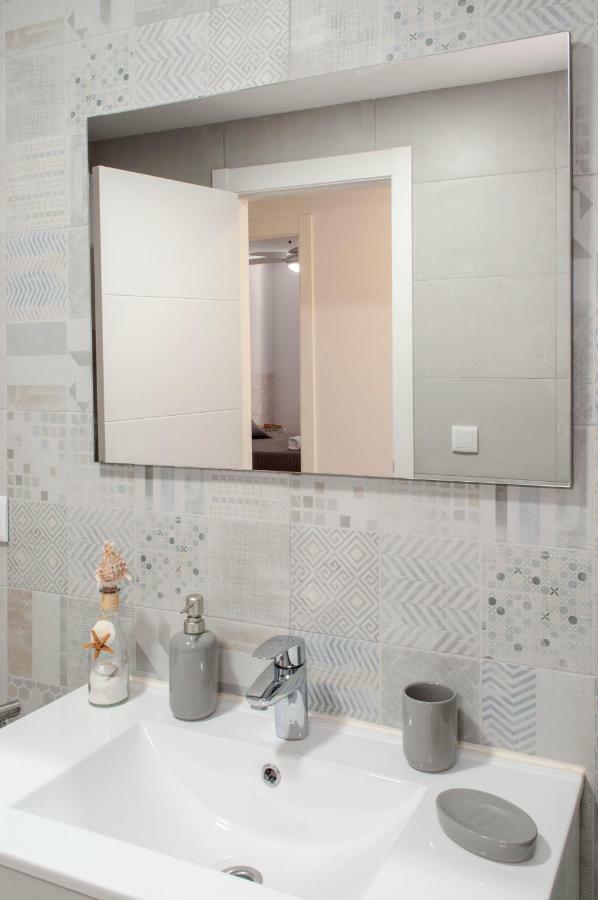 Myflats Arquitecto Apartment Alicante Ngoại thất bức ảnh